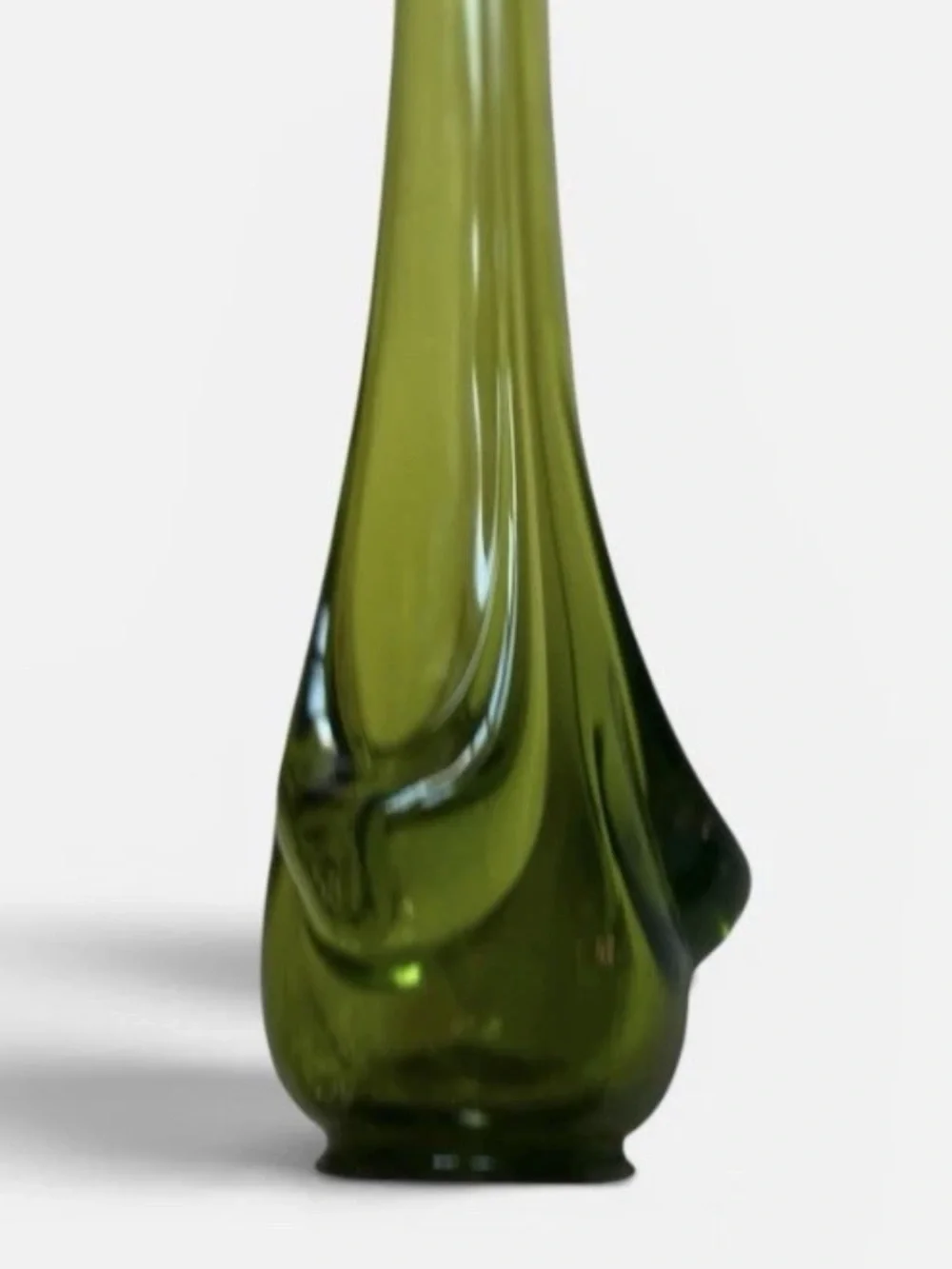 Vintage MCM Viking Green Epic Drape Swung Glass Vase